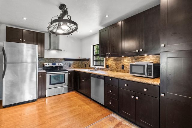 2813 Avenue H, San Leon, TX 77539
