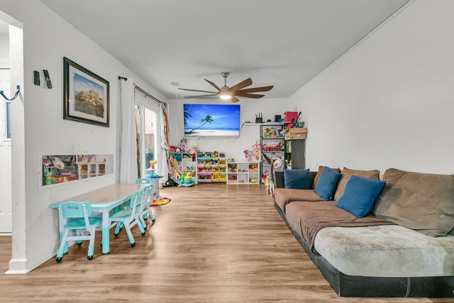 104 Kings Way, Summerville, SC 29485