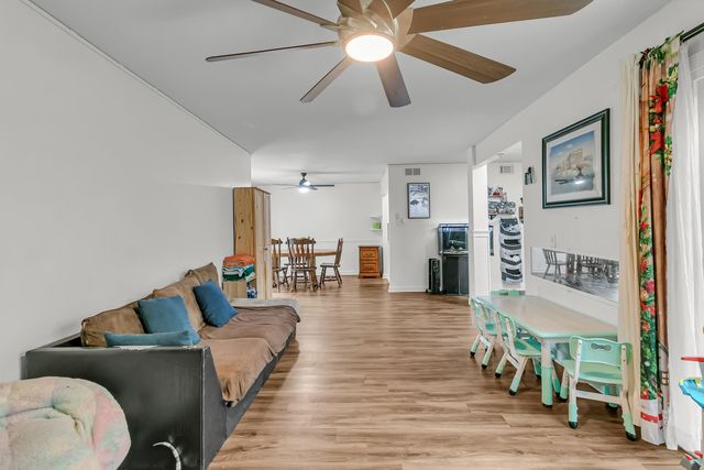 104 Kings Way, Summerville, SC 29485