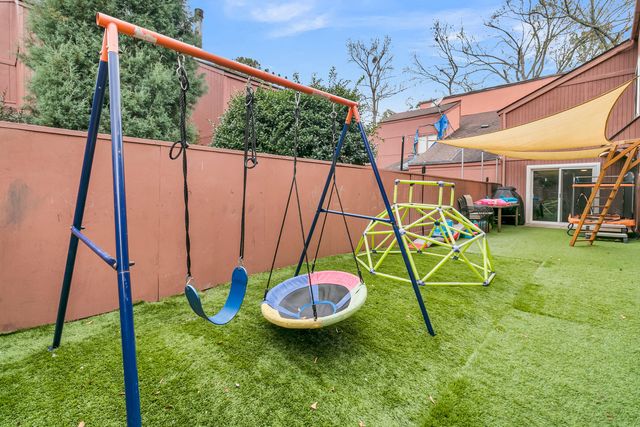 104 Kings Way, Summerville, SC 29485