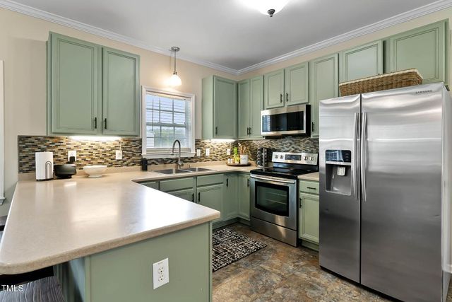 5564 Spence Plantation Lane, Holly Springs, NC 27540