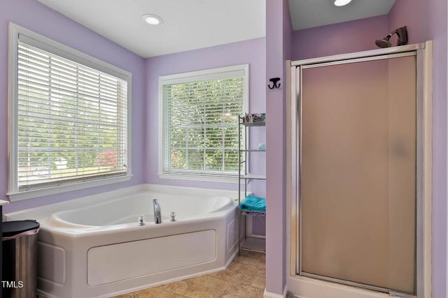 5564 Spence Plantation Lane, Holly Springs, NC 27540