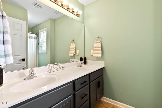 5564 Spence Plantation Lane, Holly Springs, NC 27540