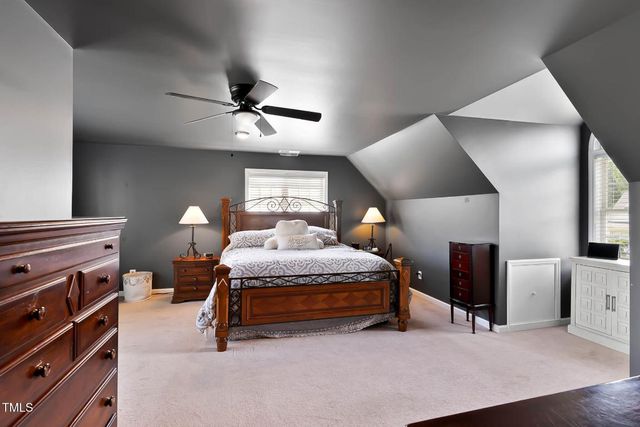 5564 Spence Plantation Lane, Holly Springs, NC 27540