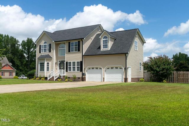 5564 Spence Plantation Lane, Holly Springs, NC 27540