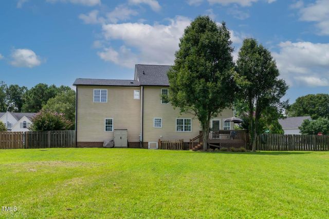 5564 Spence Plantation Lane, Holly Springs, NC 27540