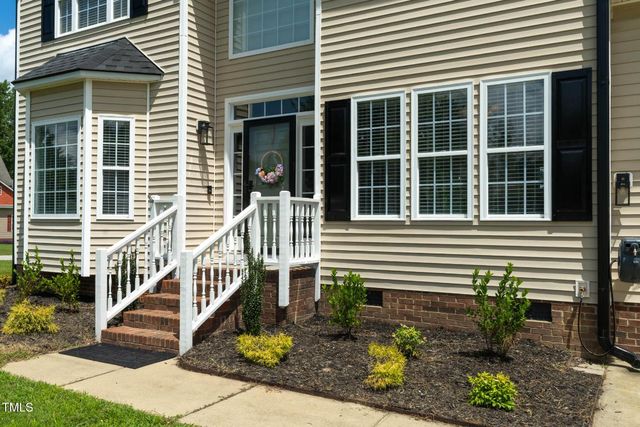 5564 Spence Plantation Lane, Holly Springs, NC 27540