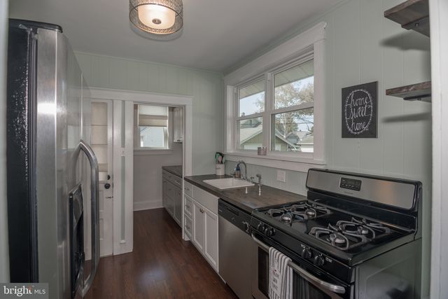 110 SILVIEW AVE, Wilmington, DE 19804