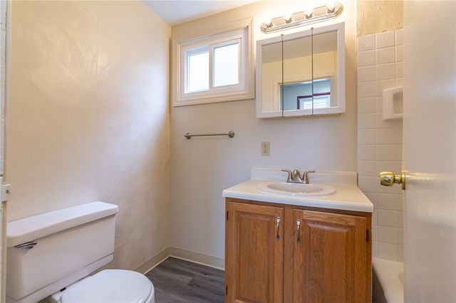 700 6th St, Glassport, PA 15045