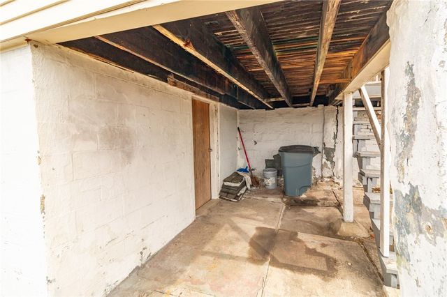 700 6th St, Glassport, PA 15045