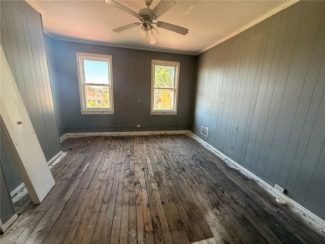 519 Margaret St, Mt Oliver, PA 15210