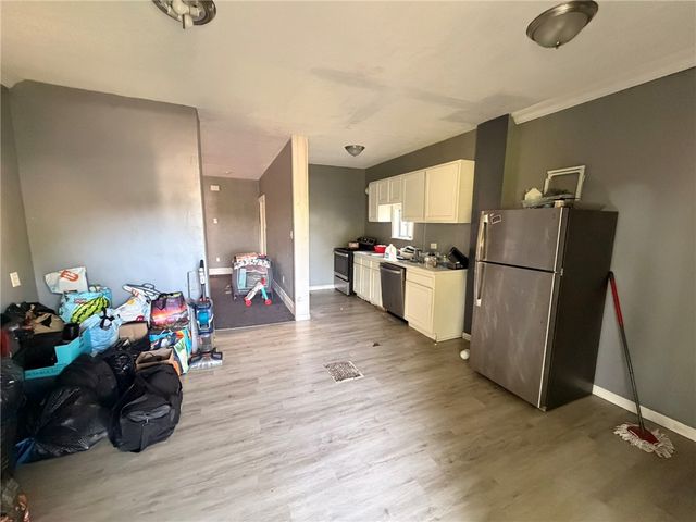 519 Margaret St, Mt Oliver, PA 15210