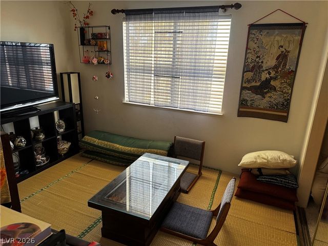 8248 Dolphin Bay Court, Las Vegas, NV 89128