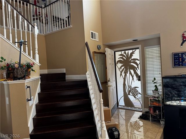 8248 Dolphin Bay Court, Las Vegas, NV 89128