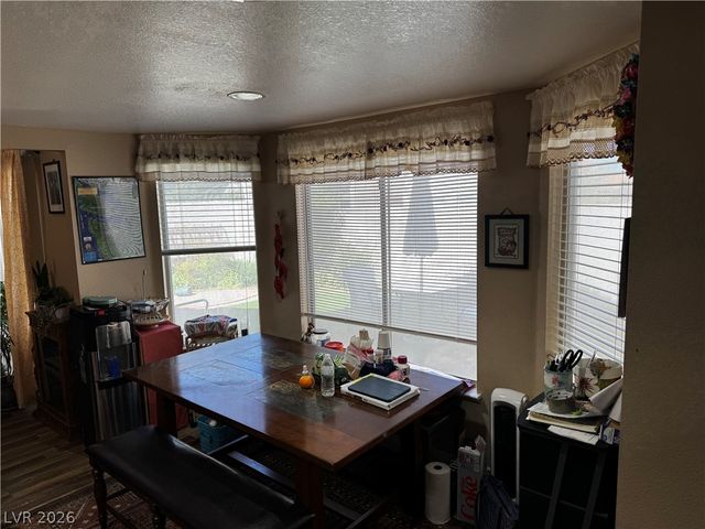 8248 Dolphin Bay Court, Las Vegas, NV 89128