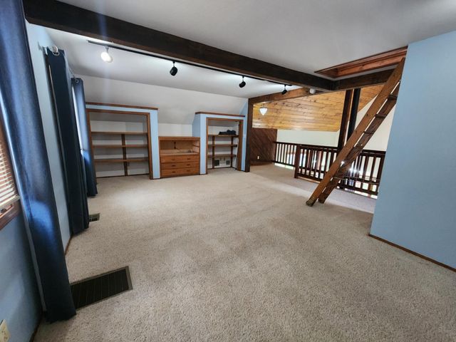 19500 Jesus Maria Rd, Mokelumne Hill, CA 95245