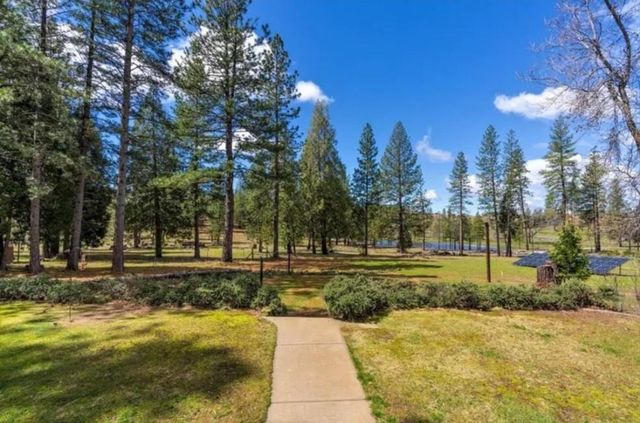 19500 Jesus Maria Rd, Mokelumne Hill, CA 95245