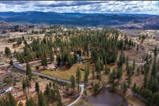 19500 Jesus Maria Rd, Mokelumne Hill, CA 95245