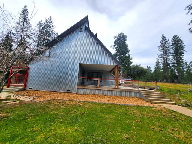 19500 Jesus Maria Rd, Mokelumne Hill, CA 95245