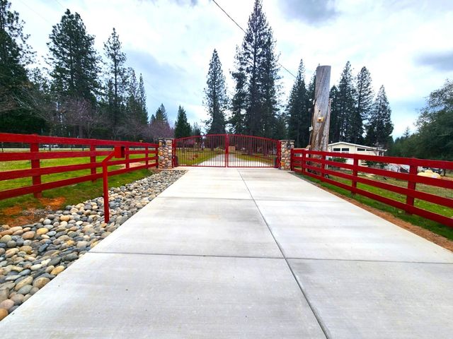 19500 Jesus Maria Rd, Mokelumne Hill, CA 95245