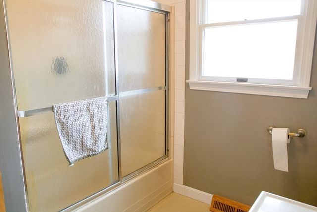 7 Marina Dr, Mattapoisett, MA 02739