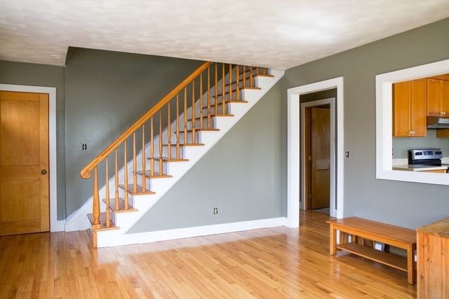 7 Marina Dr, Mattapoisett, MA 02739