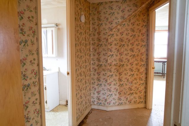 7 Marina Dr, Mattapoisett, MA 02739