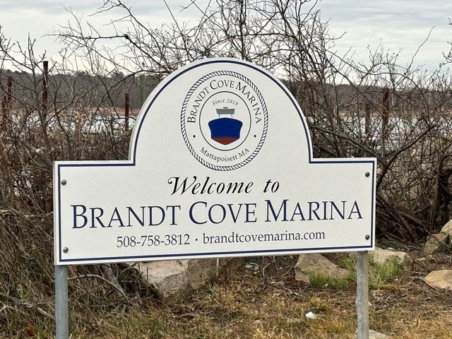 7 Marina Dr, Mattapoisett, MA 02739