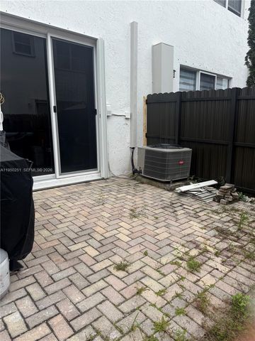 5400 NW 107th Ave 416, Doral, FL 33178