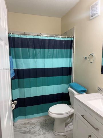 5400 NW 107th Ave 416, Doral, FL 33178