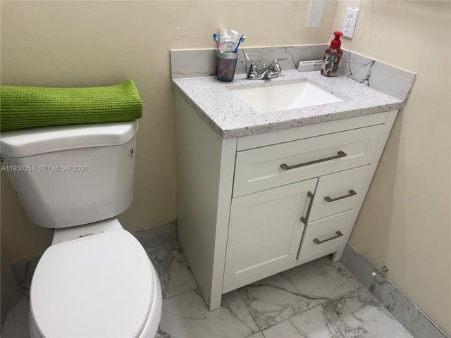 5400 NW 107th Ave 416, Doral, FL 33178