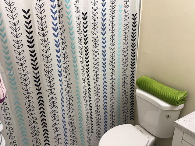 5400 NW 107th Ave 416, Doral, FL 33178