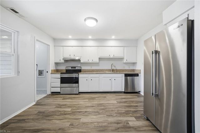 855 Cathedral DR, Virginia Beach, VA 23455