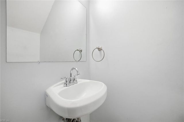 855 Cathedral DR, Virginia Beach, VA 23455