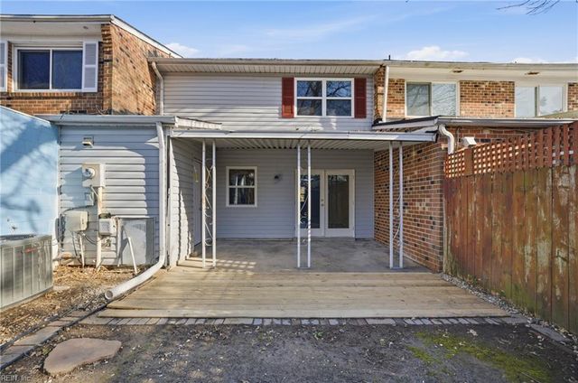 855 Cathedral DR, Virginia Beach, VA 23455