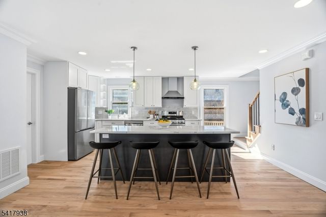 402 Riverview Ave, North Arlington Boro, NJ 07031