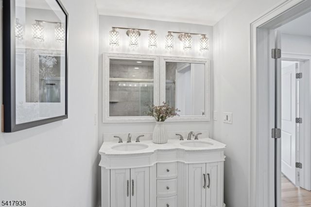 402 Riverview Ave, North Arlington Boro, NJ 07031