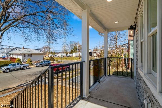 402 Riverview Ave, North Arlington Boro, NJ 07031