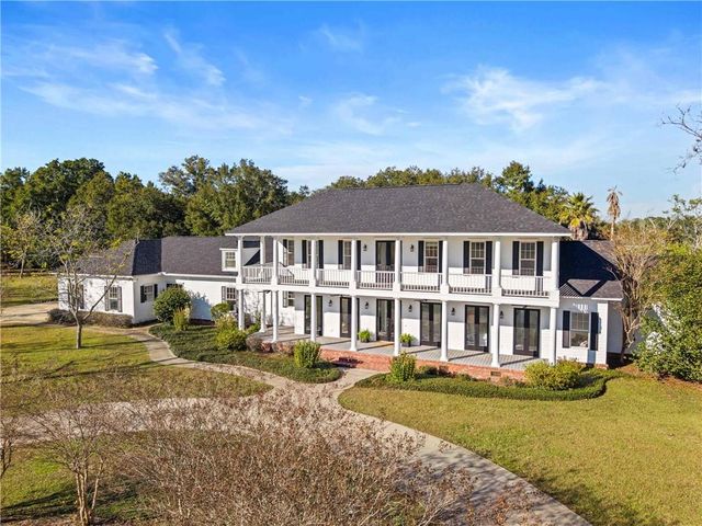 13167 Dominion Drive, Fairhope, AL 36532