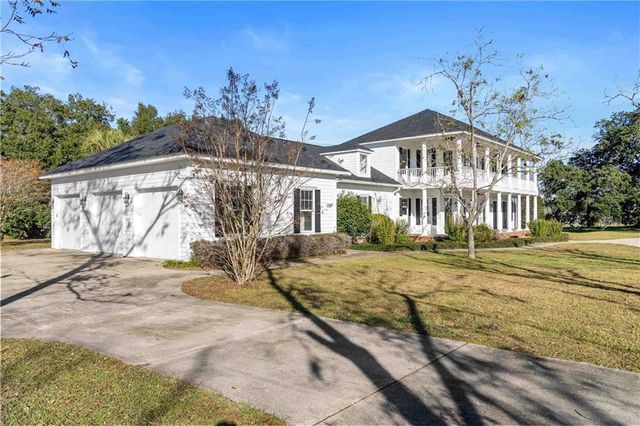 13167 Dominion Drive, Fairhope, AL 36532