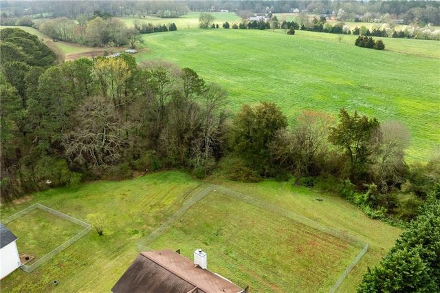 715 Summerfield Road, Winder, GA 30680