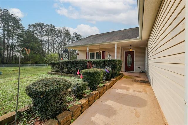 715 Summerfield Road, Winder, GA 30680