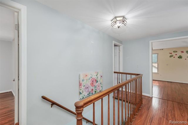 450 Timberline Drive, Rochester Hills, MI 48309