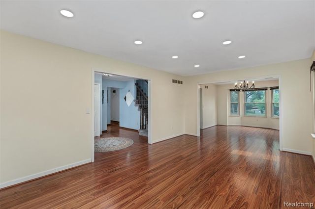 450 Timberline Drive, Rochester Hills, MI 48309