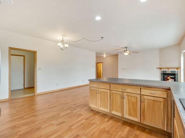 1805 BROADWAY St, Seaside, OR 97138