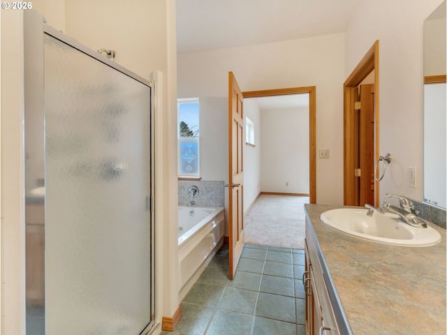 1805 BROADWAY St, Seaside, OR 97138