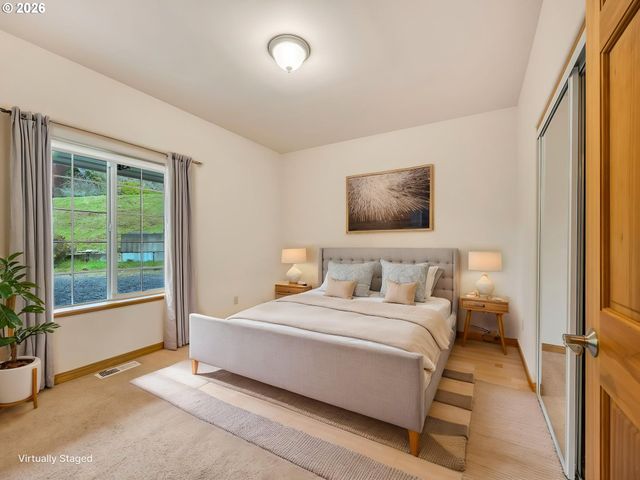 1805 BROADWAY St, Seaside, OR 97138