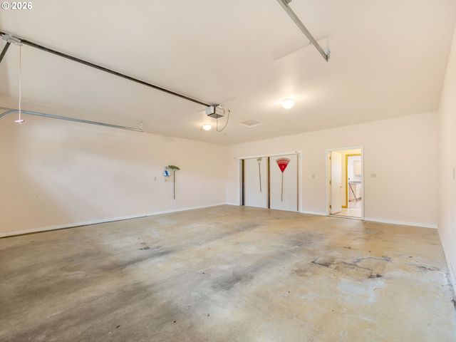 1805 BROADWAY St, Seaside, OR 97138