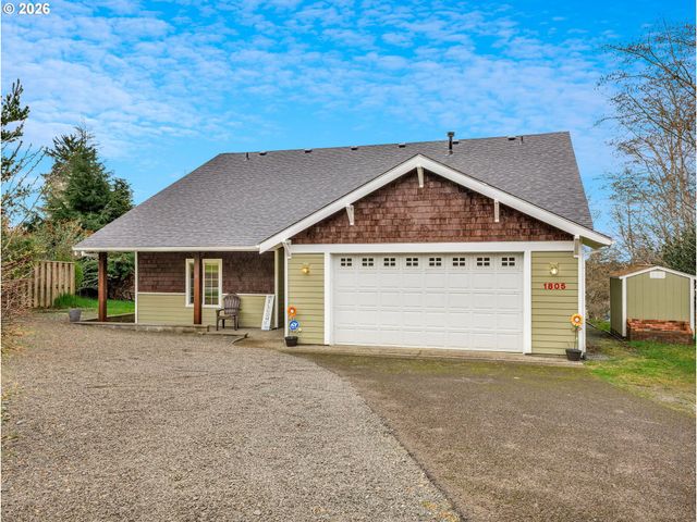 1805 BROADWAY St, Seaside, OR 97138