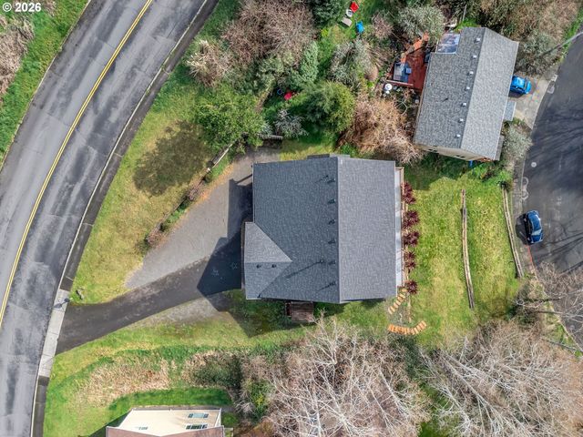 1805 BROADWAY St, Seaside, OR 97138